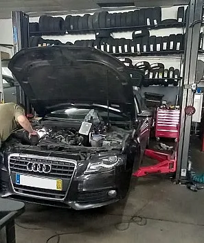 carro a ser reparado